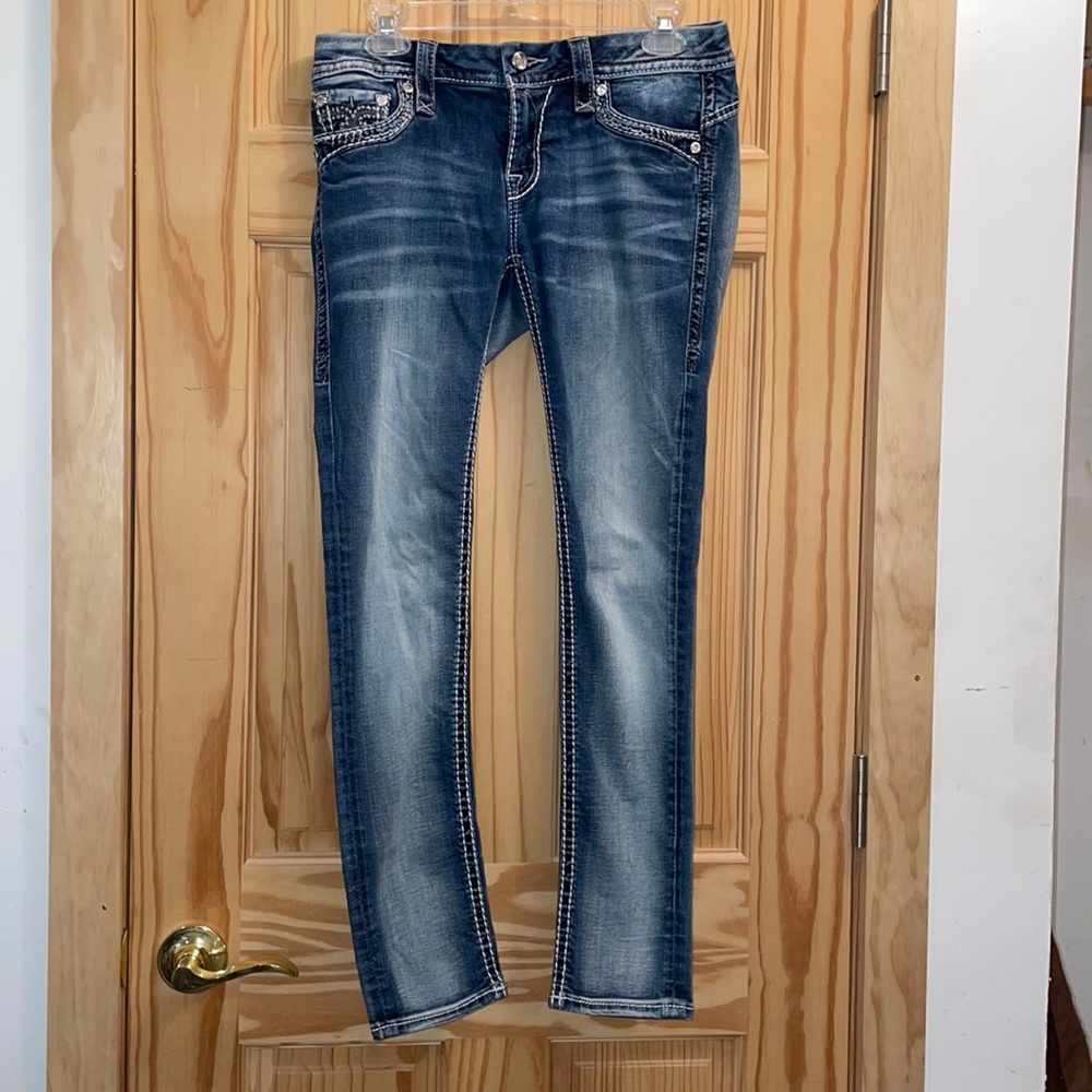 ⚡️Rock Revival Barby Low Rise Ankle Skinny Rhinestone Jeans⚡️ Size 28 EUC
